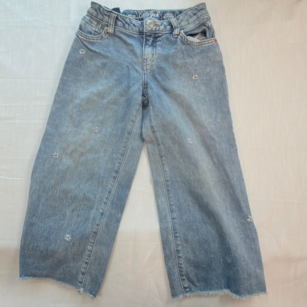 Cat & Jack Wide Leg Jeans Kids Size 6 Blue Excellent Floral Embroidered Raw Hem